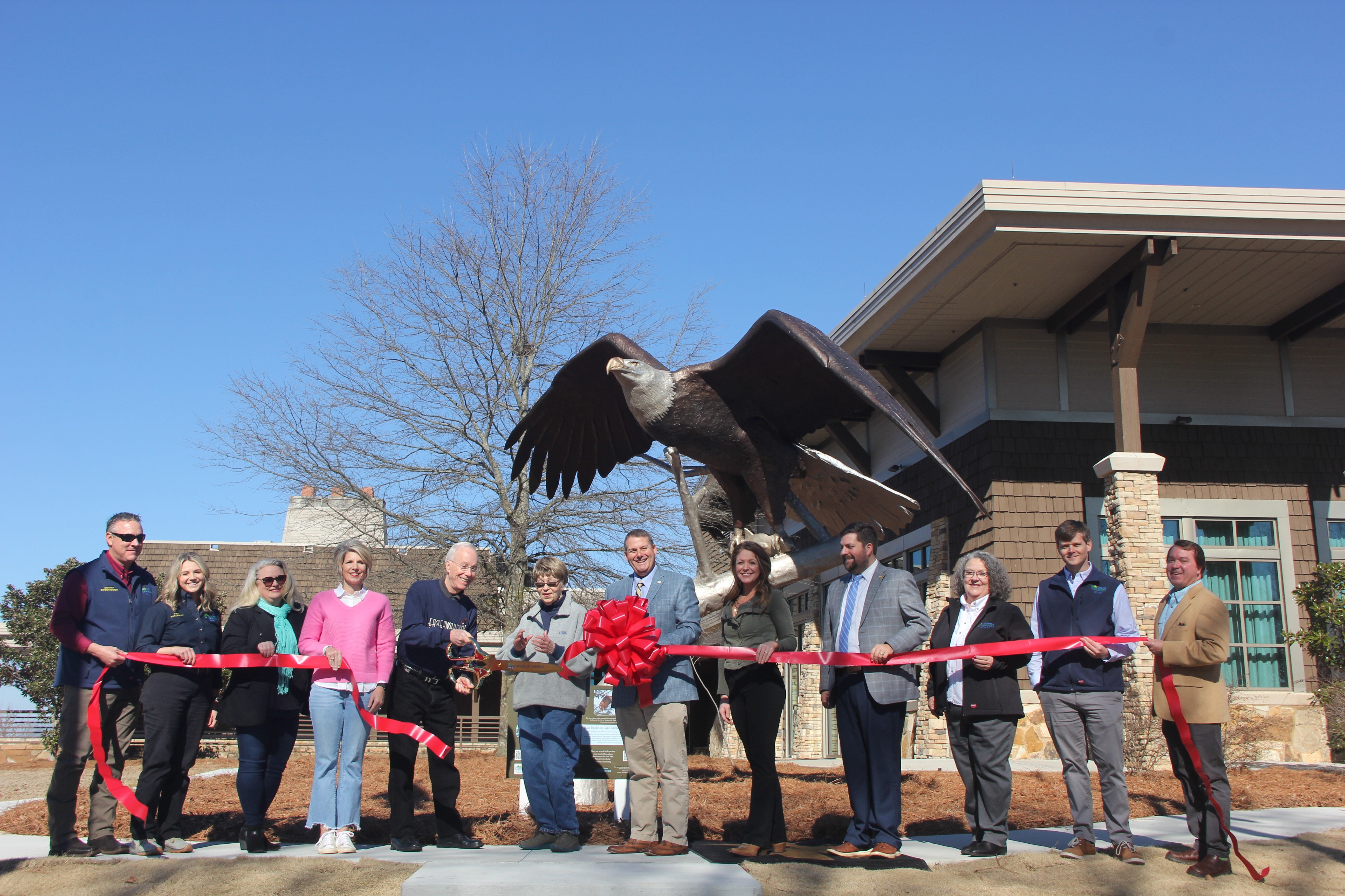 New Eagle Statue Added to Lake Guntersville State Park